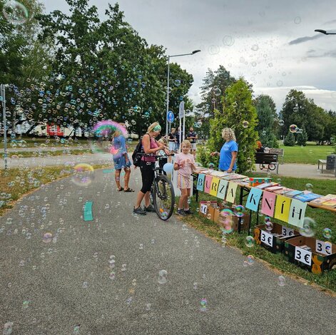 Rozprávkové stretnutie v mestskom parku - KNS - mestský park 3